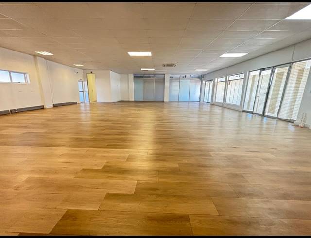 206M² RETAIL TO LET IN DURBANVILLE CENTRAL